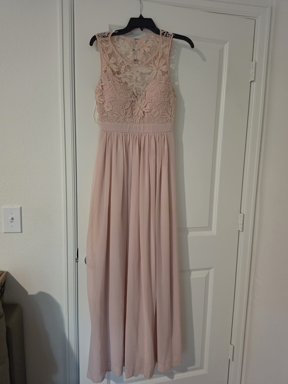 Sleeveless Lace Bodice Maxi Dress in Blush Pink